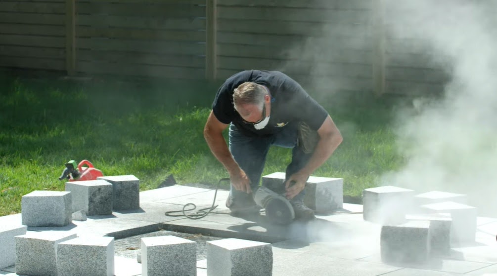 Polycor Hardscapes & Masonry how to install a Woodbury Gray 48” diameter, two-tier fire pit over an existing granite paver patio